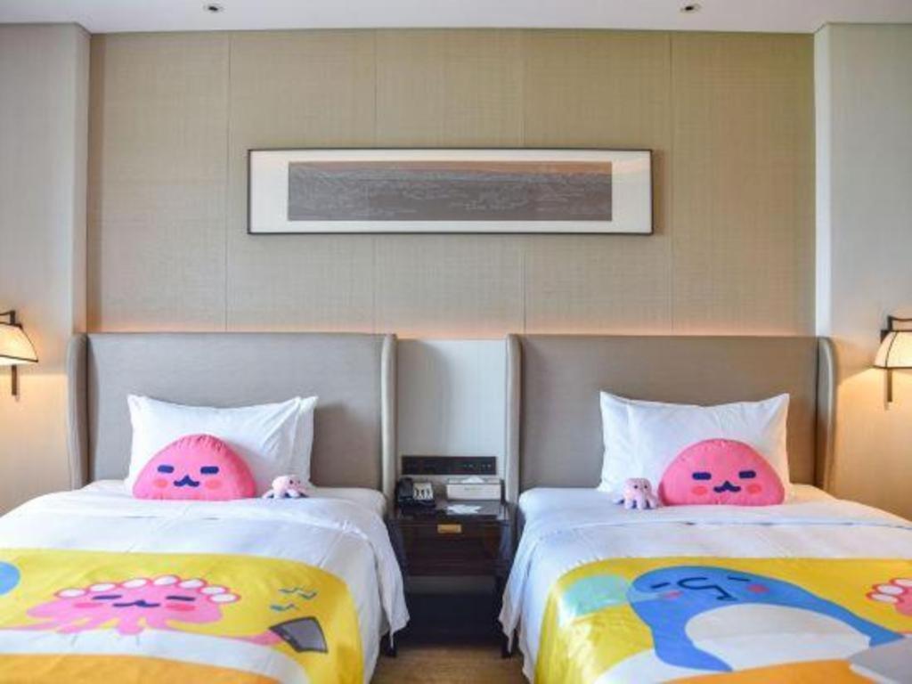 Отель Wyndham Grand Plaza Royale Huayu Чунцин Экстерьер фото